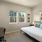 Pinnacle Pines Forest Views Modern Home With Ev Charger Direct Trail Access