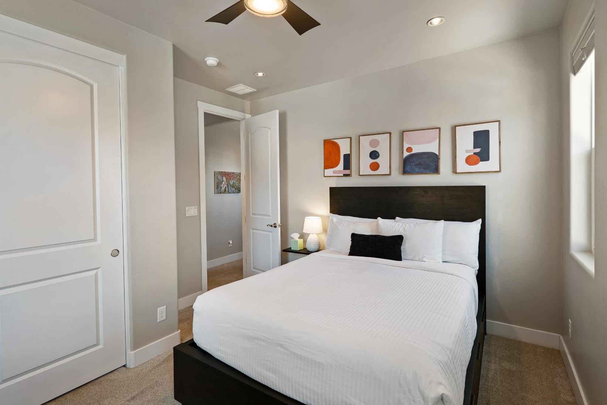 Pinnacle Pines Forest Views Modern With Ev Charger Direct Trail Access *