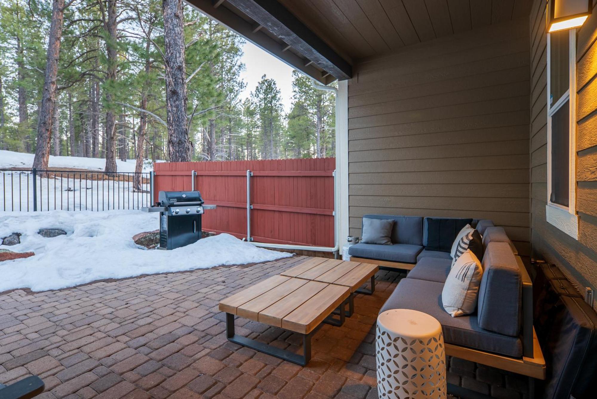 Pinnacle Pines Forest Views Modern With Ev Charger Direct Trail Access