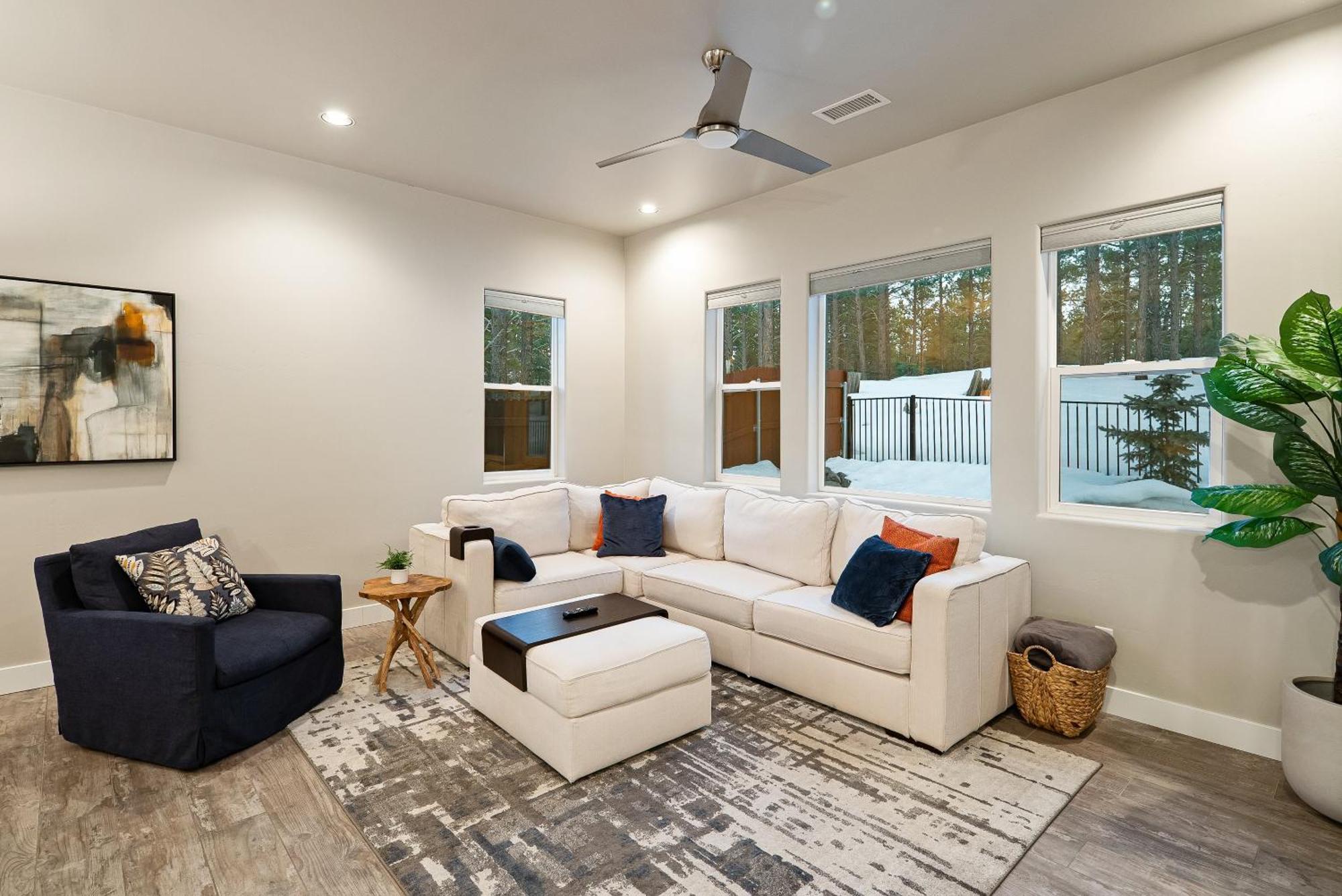Pinnacle Pines Forest Views Modern With Ev Charger Direct Trail Access *